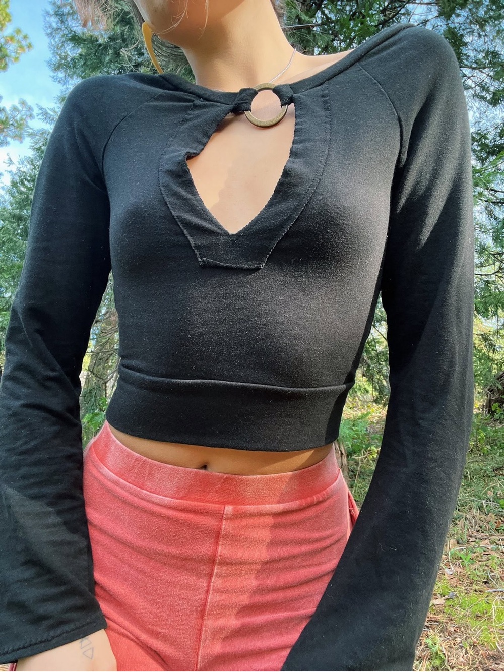 Keyhole black long sleeve bamboo/hemp blend